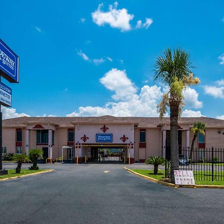 Rodeway Inn & Suites East New Orleans Bagian luar foto