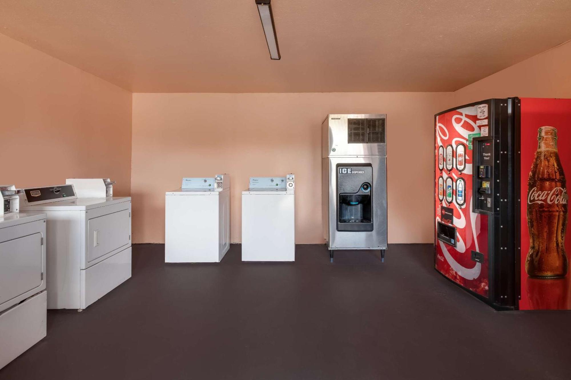 Rodeway Inn & Suites East New Orleans Bagian luar foto